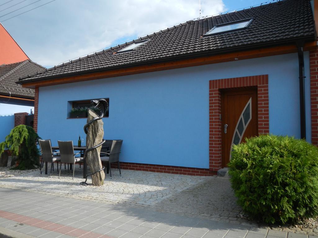 Penzion U Hada Velké Pavlovice Exterior foto